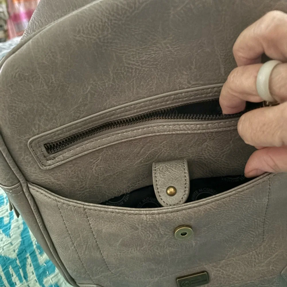 WHITE MOUNTAIN BACK PACK BAG NWT - Picture 2 of 5